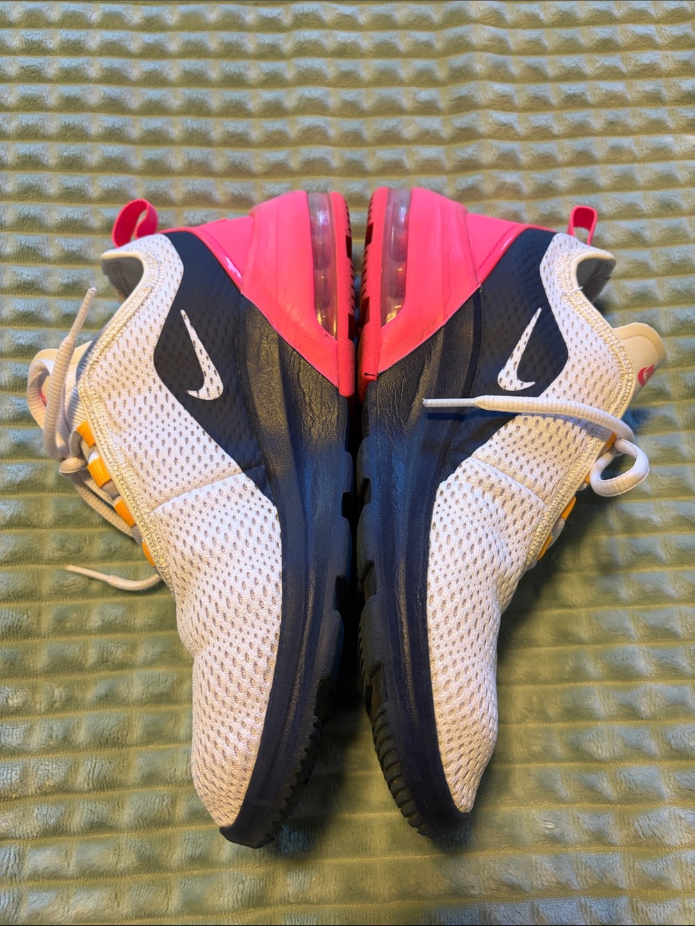 NIKE AIR Women’s Athletic Shoes